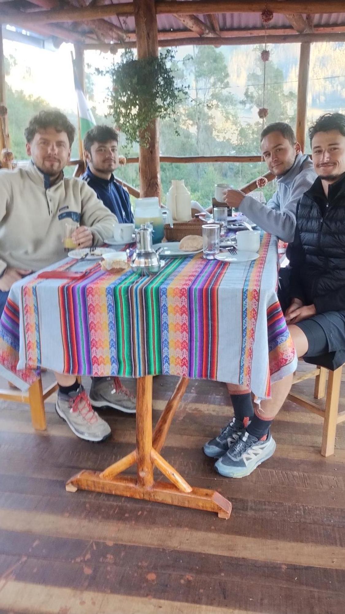 ホテル The Wooden House Choquequirao Cachora エクステリア 写真